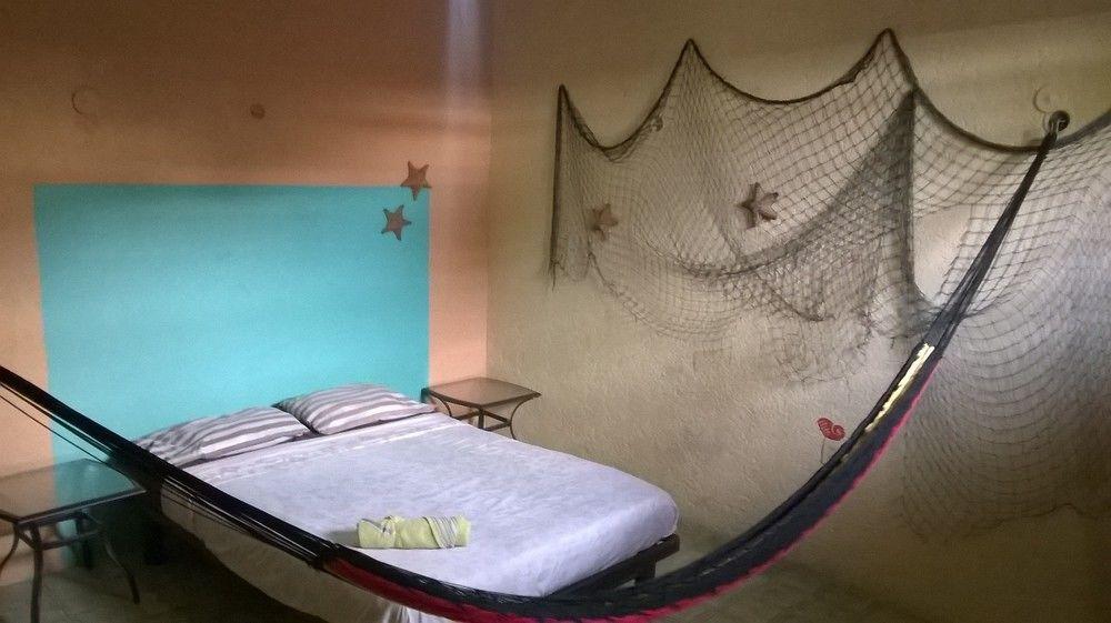 Mayan Hostel Канкун Екстер'єр фото