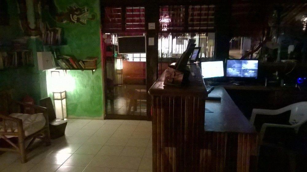 Mayan Hostel Канкун Екстер'єр фото
