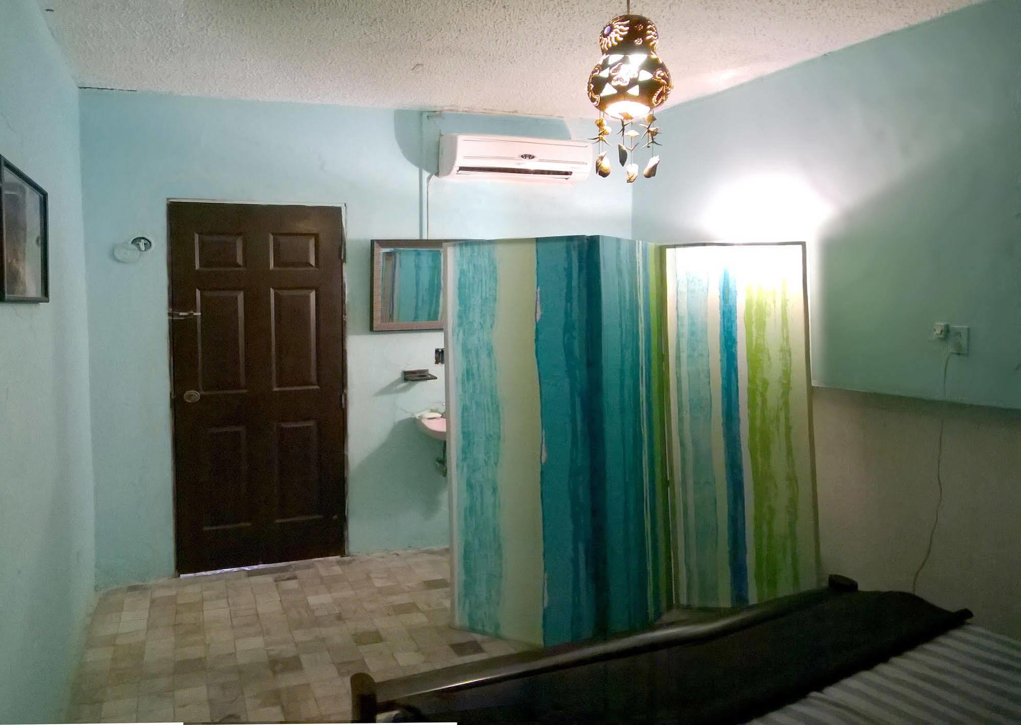 Mayan Hostel Канкун Екстер'єр фото