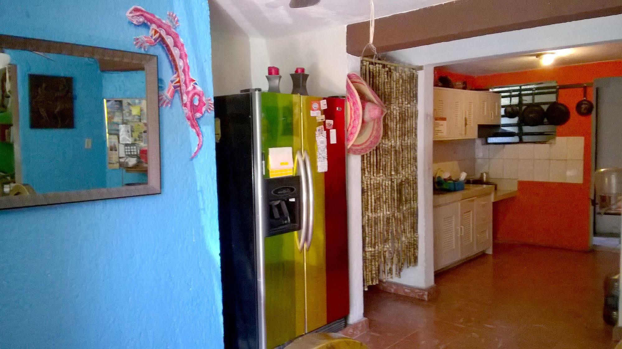Mayan Hostel Канкун Екстер'єр фото